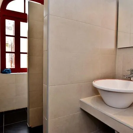 Lucky Star 403 By Vallettastay