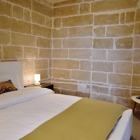 Lucky Star 403 By Vallettastay *