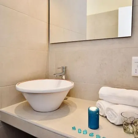 Lucky Star 403 By Vallettastay *